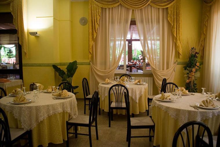 Hotel Ristorante Solari Briatico Bagian luar foto