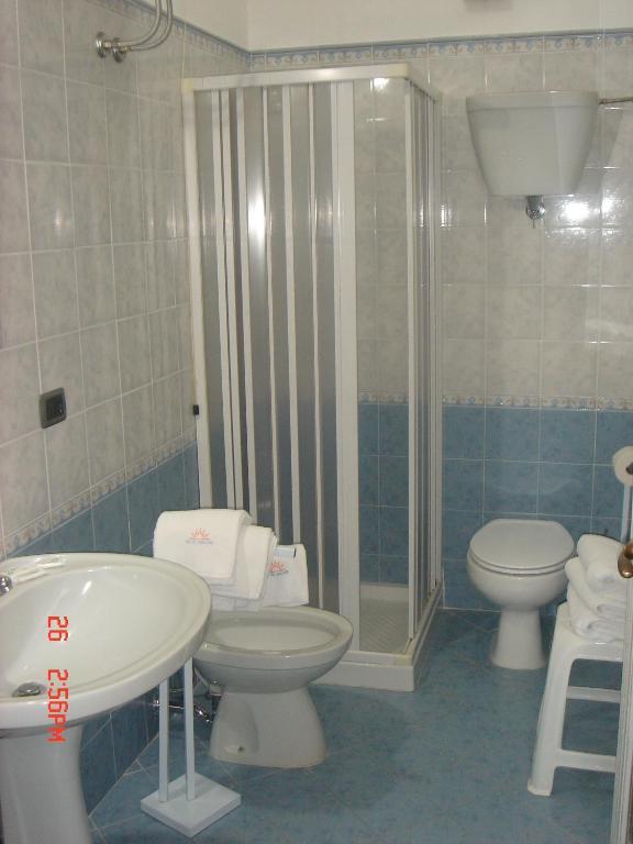 Hotel Ristorante Solari Briatico Ruang foto