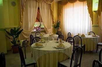 Hotel Ristorante Solari Briatico Bagian luar foto